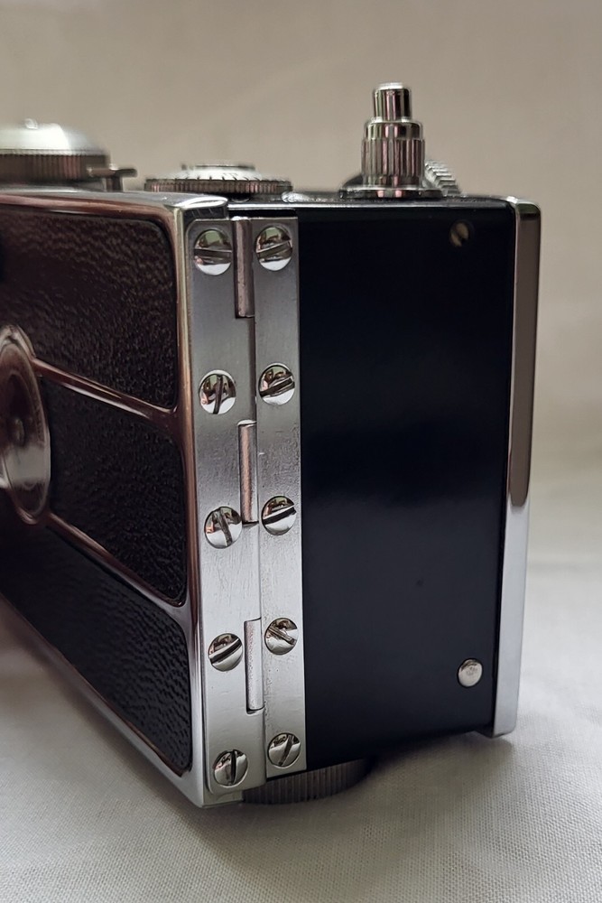 Argus C3 35mm Rangefinder with Case and Flash