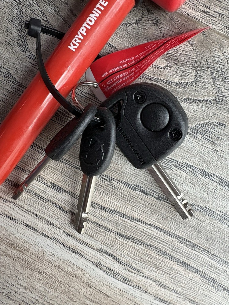 Supreme Kryptonite Evolution Bicycle Lock U Lock FW15