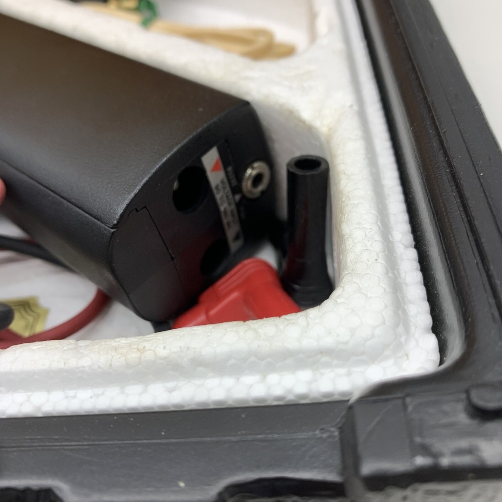 F.W Bel UM-7900 Utility Master Multifunction Clamp Meter