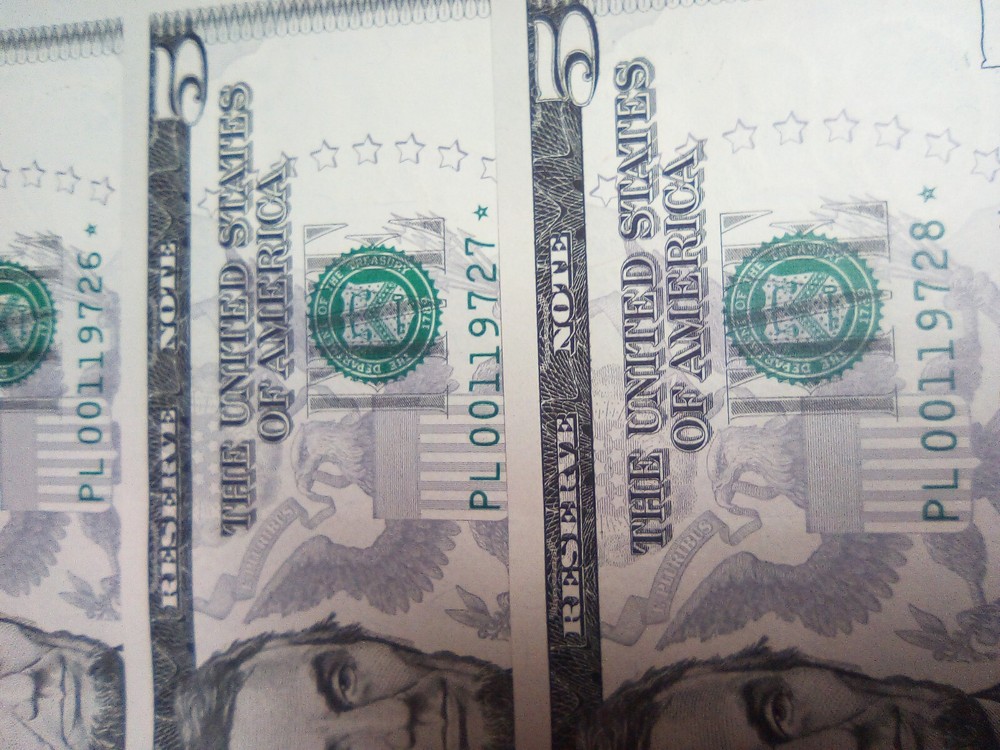 Rare 3 Consecutive Uncirculated $5 Star Notes