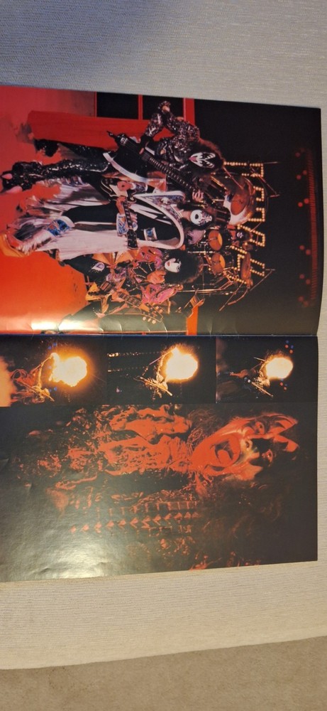 KISS - VINTAGE ORIGINAL 1979 DYNASTY TOUR CONCERT PROGRAM BOOK