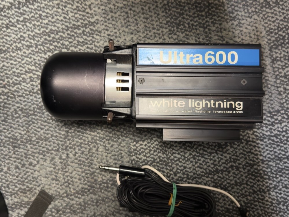 White Lightning Ultra 600 Studio Light, Tested With Power Cable