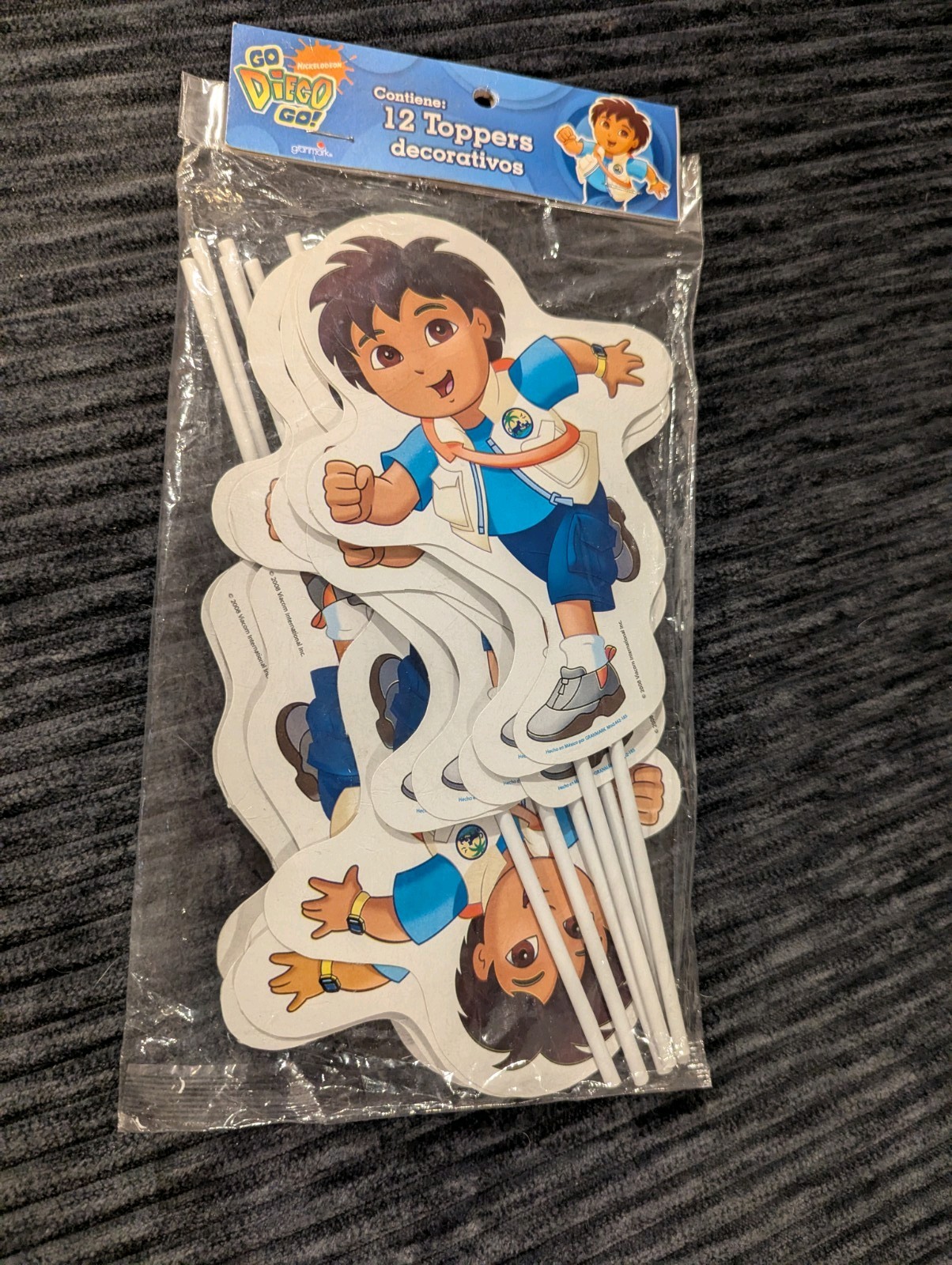 Go Diego Go Party Favor Boxes Set Of 10 And Toppers Of 12 Pieces Bundle