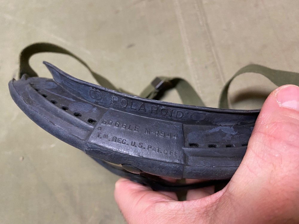 ORIGINAL WWII US ARMY INFANTRY M1944 DUST WIND GOGGLES- POLAROID