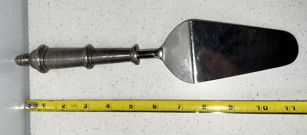 Heavy Metal Vintage Cake server FR1E