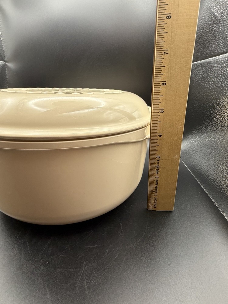 Tupperware Stacking Microwave Cookware Almond 2pcs 3 qt/3 L EUC