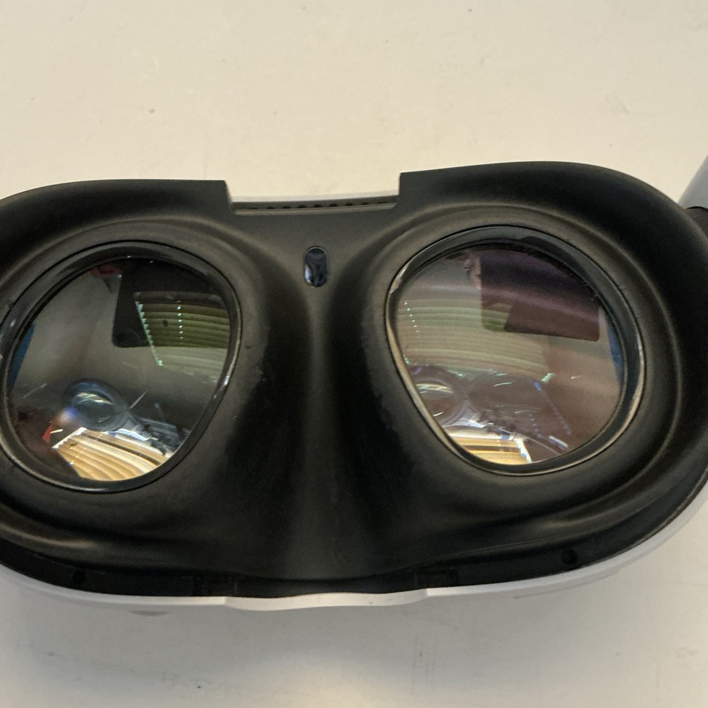 Meta Quest 3 512GB VR Headset Only (0013)- Working-Read Description
