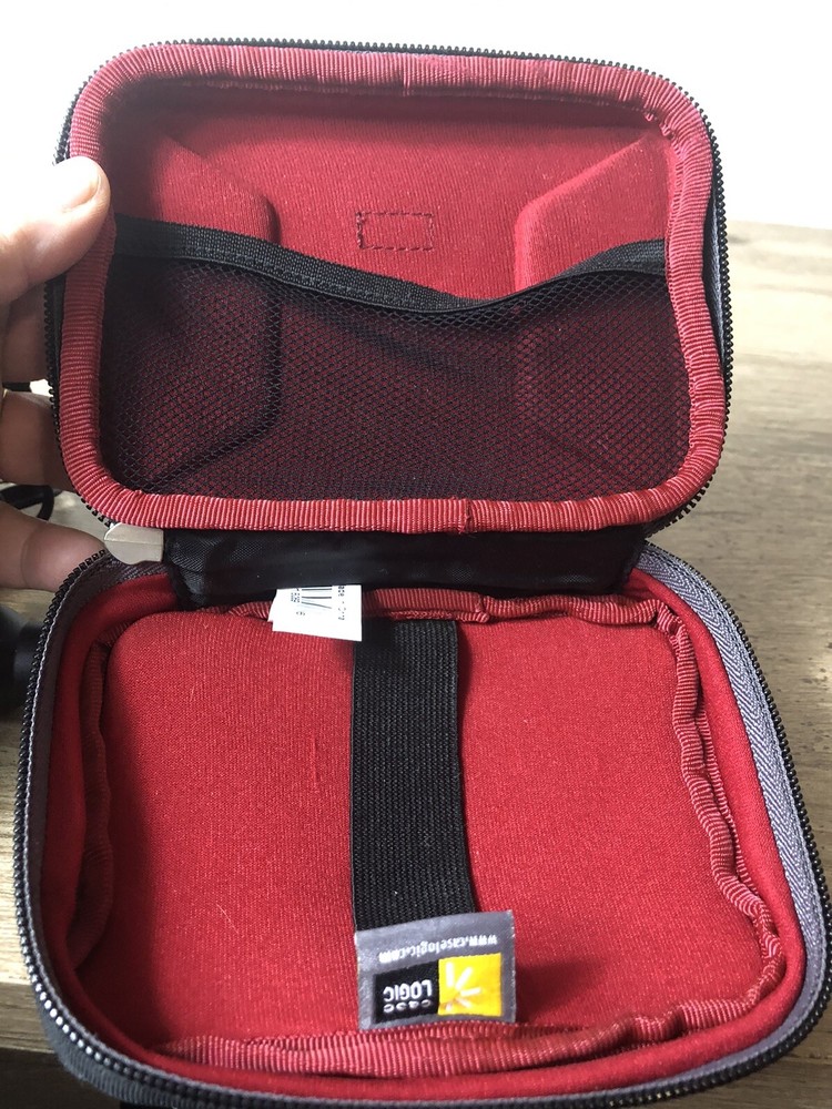 TomTom XL GPS N14644 Touchscreen GPS Tested With Case Bundle