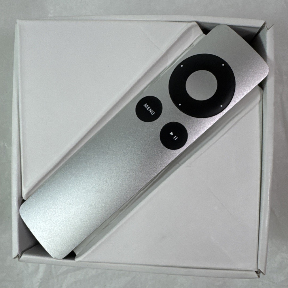 Apple TV Model A1469 3rd Generation W/ Apple Remote Tested Bundle media streamer