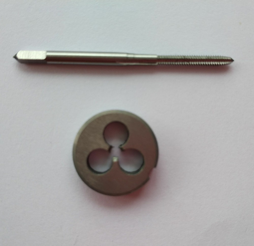 1set HSS RH M4 X 1mm Right-hand Plug tap and die Thread Threading Tool