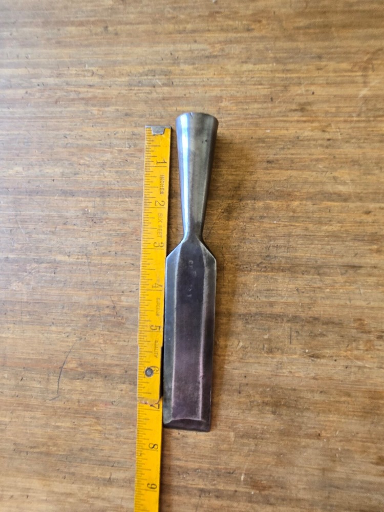 Vintage Crescent Tool Co - Chisel 1 1/4" Iron *For restoration*