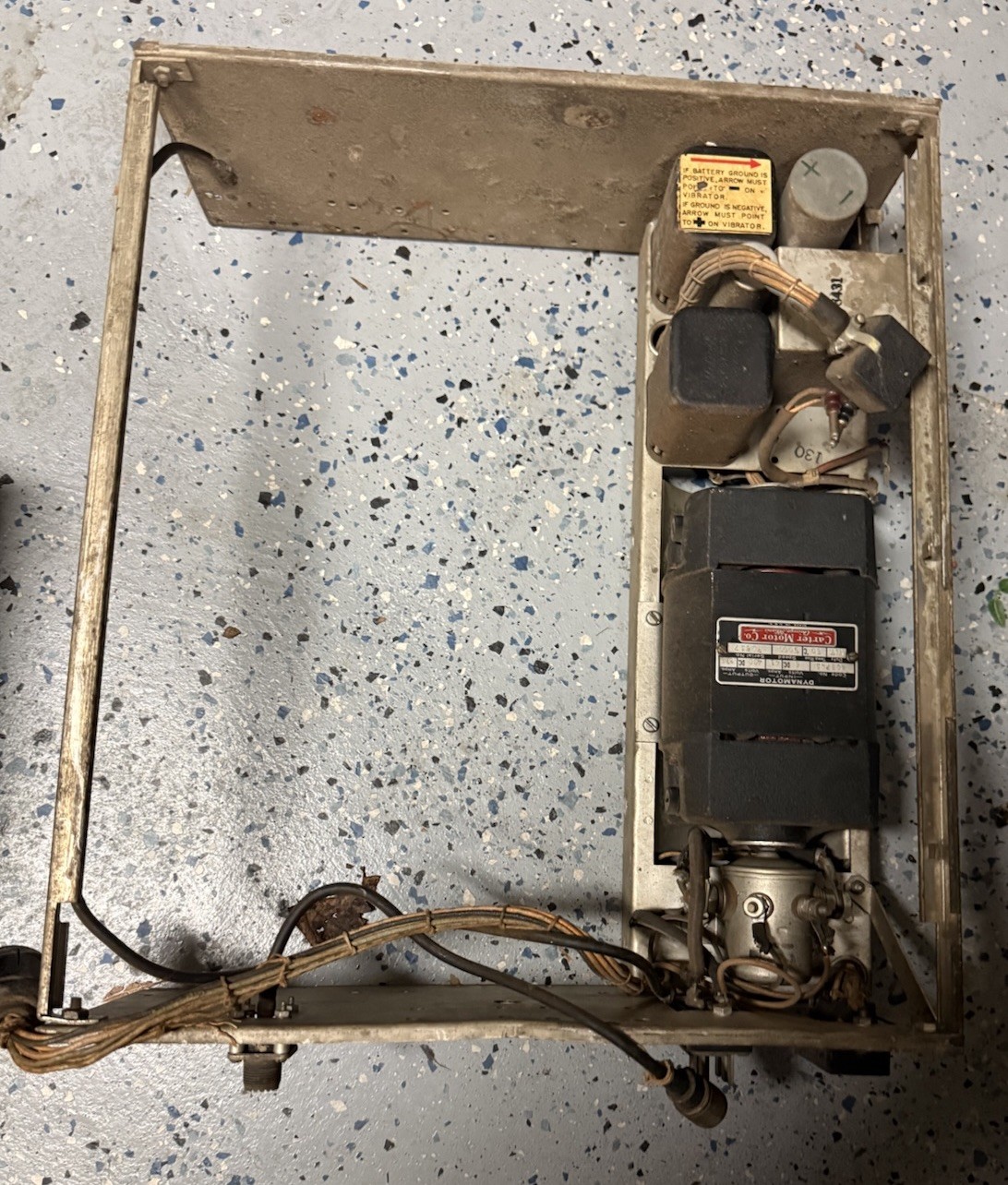 Vintage Motorola Tube Radio Chassis w/ Dynamotor FMTRU-5-V WWII Era Untested