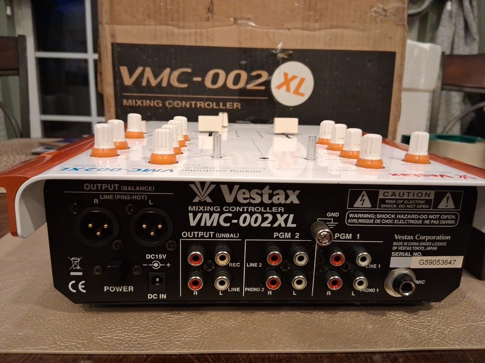 Vestax VMC-002XL Mixing Controller (Mint)