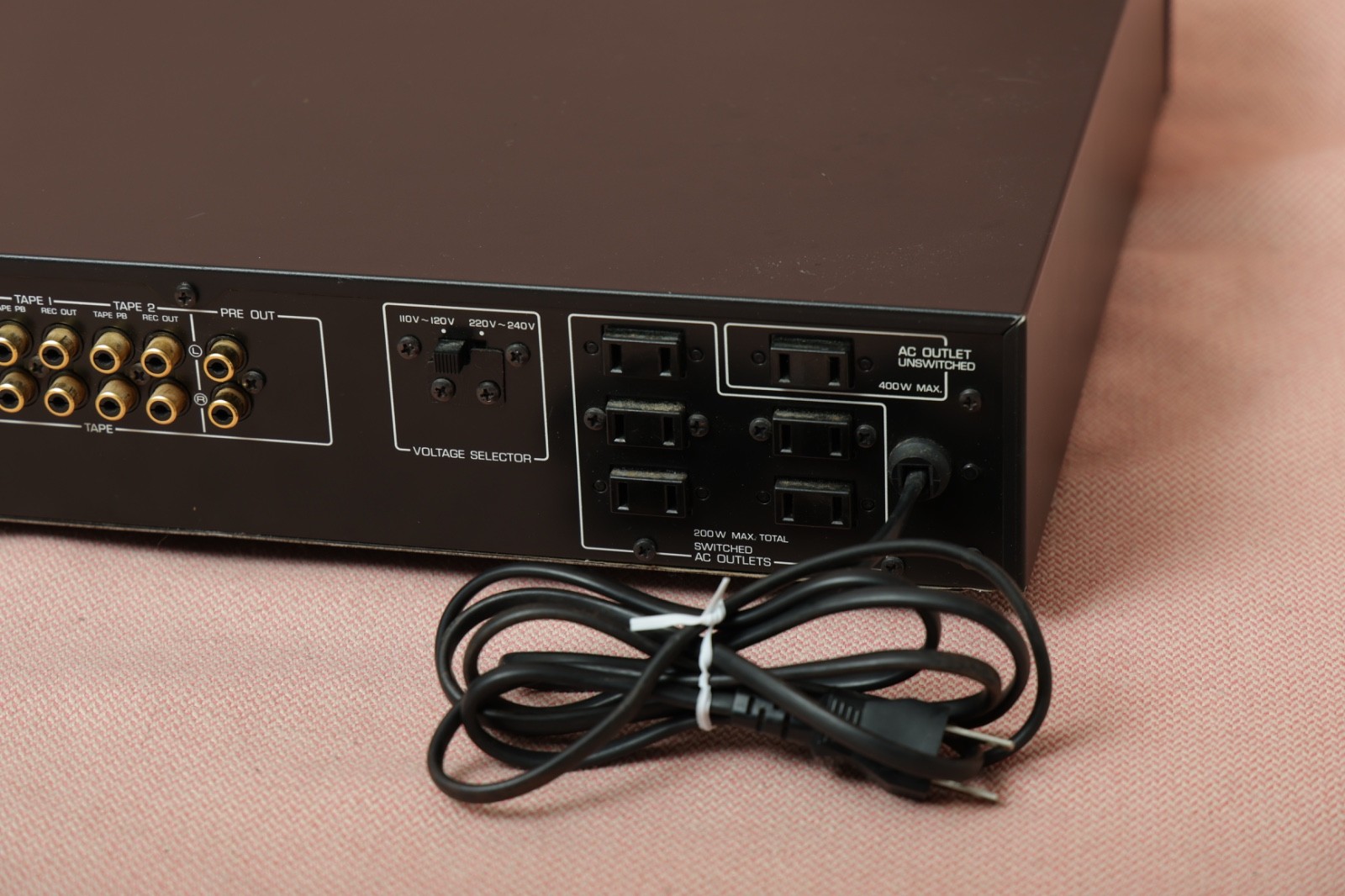 Yamaha C-65 Preamplifier Natural Sound Stereo Control Amplifier Made in Japan