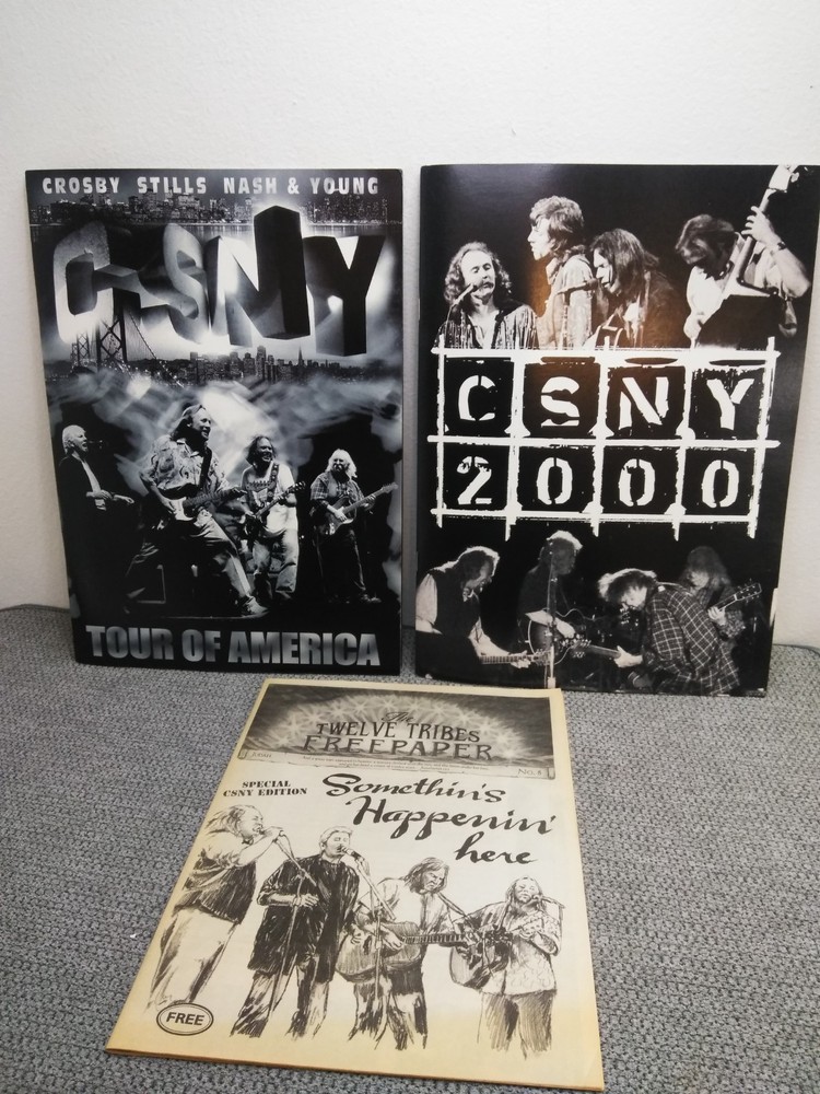 VTG. CROSBY STILLS NASH & YOUNG OFFICIAL TOUR BOOK-2000 & 2002