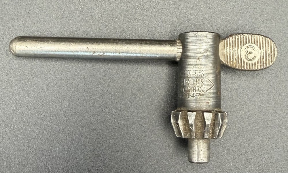 5 Jacobs chucks keys.