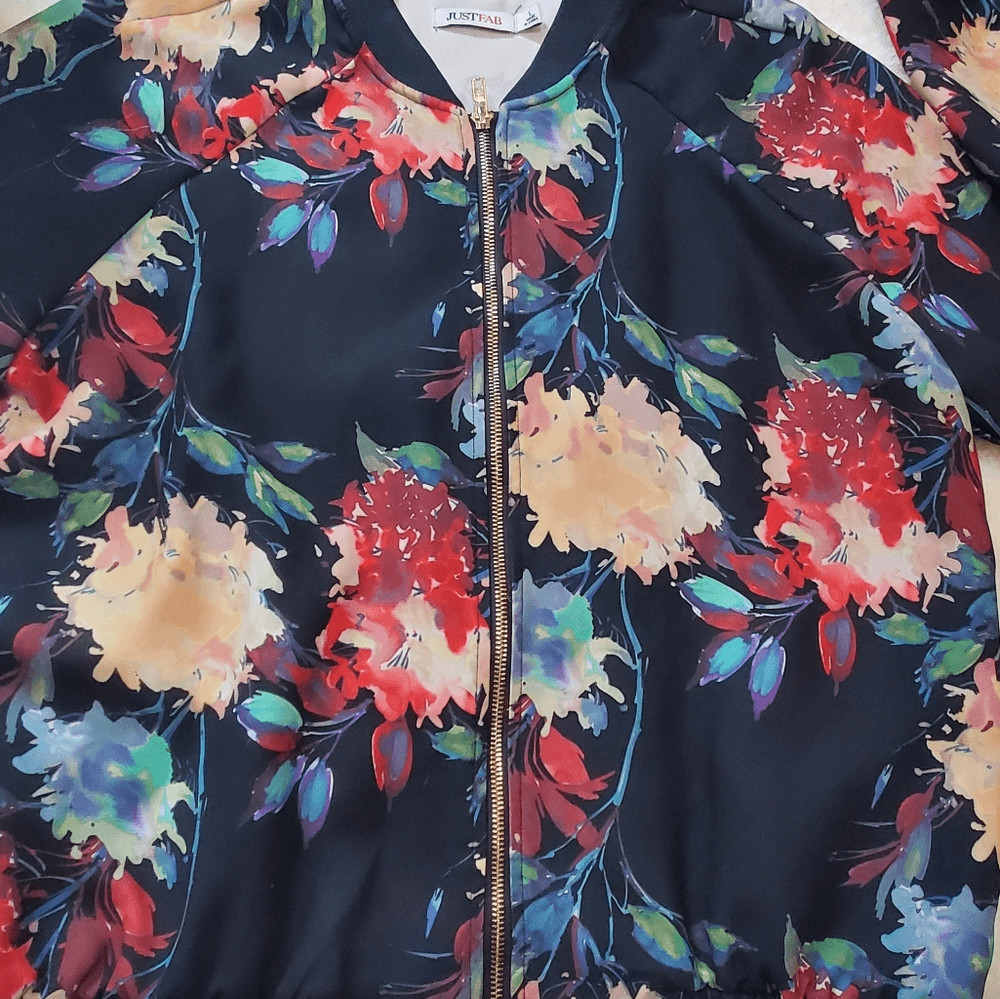 JustFab Black Floral Bomber Jacket, Size Large