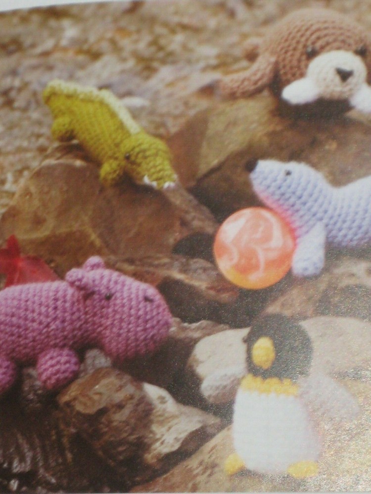 Small Baby Seal; (#920-29) vintage crochet pattern