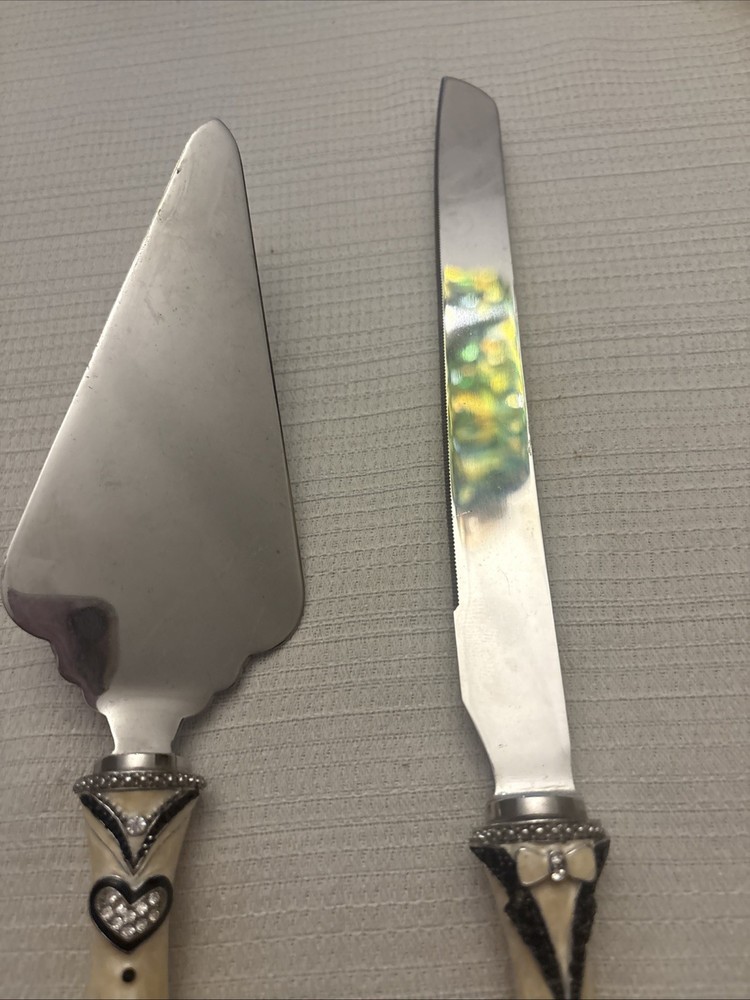 Things remembered his And Hers Cake Server And Knife