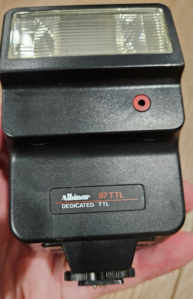 Albinar 87 TTL Dedicated TTL Flash for Pentax Nikon or Minolta UNTESTED