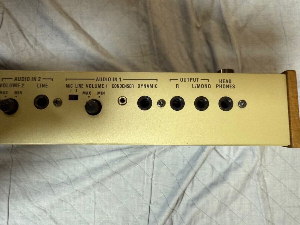 Korg MicroKorg Corg Synthesizer Vocoder Body Only Used