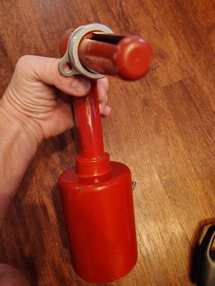 Pneumatic Air-Hydraulic Riveter