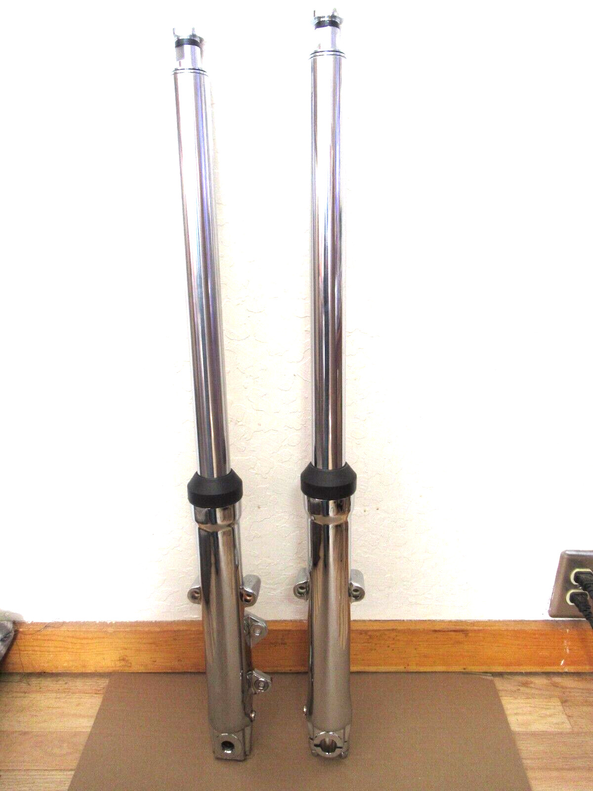 41mm +2 FORK TUBES WITH CHROME SLIDERS/SINGLE DISK FOR HARLEY BIG TWINS 1984-99,