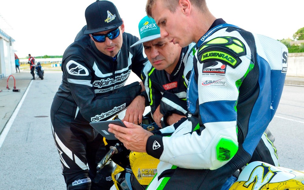 Healtech Advanced Track Data Acquisition Analysis - Make your track time count!