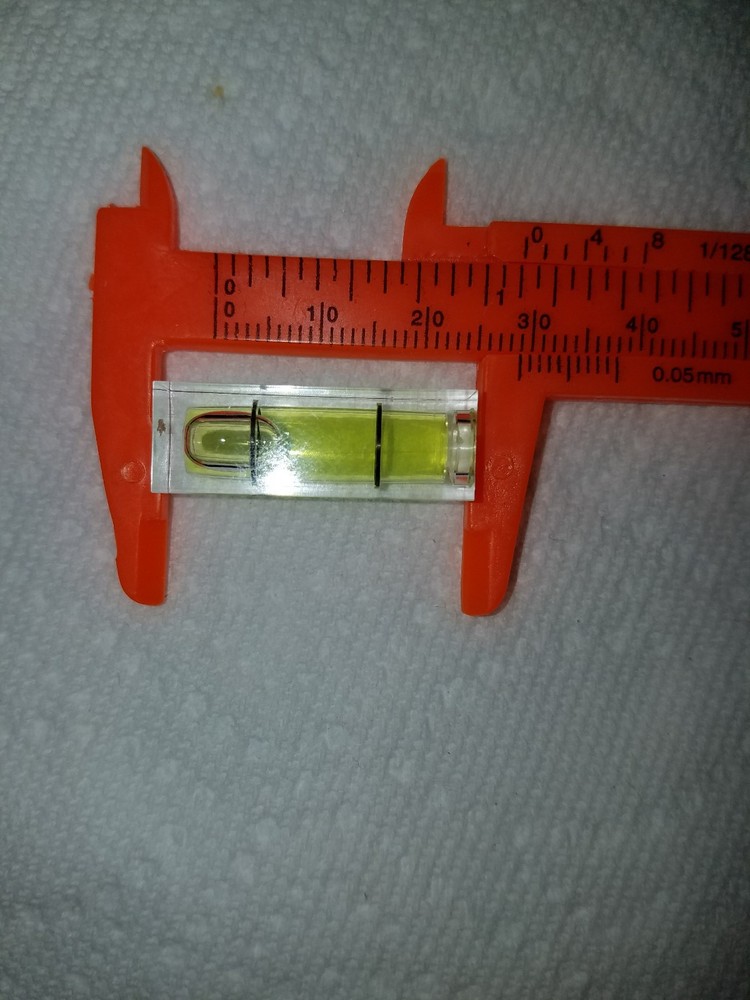 LEVEL VIAL - S29 - 1 BUBBLE - CLEAR HARD PLASTIC - GREEN LIQUID