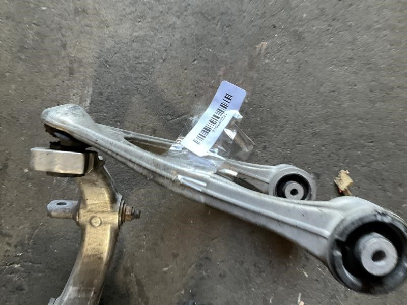 2015-2023 Mercedes C-Class Driver Left Front Spindle Knuckle OEM