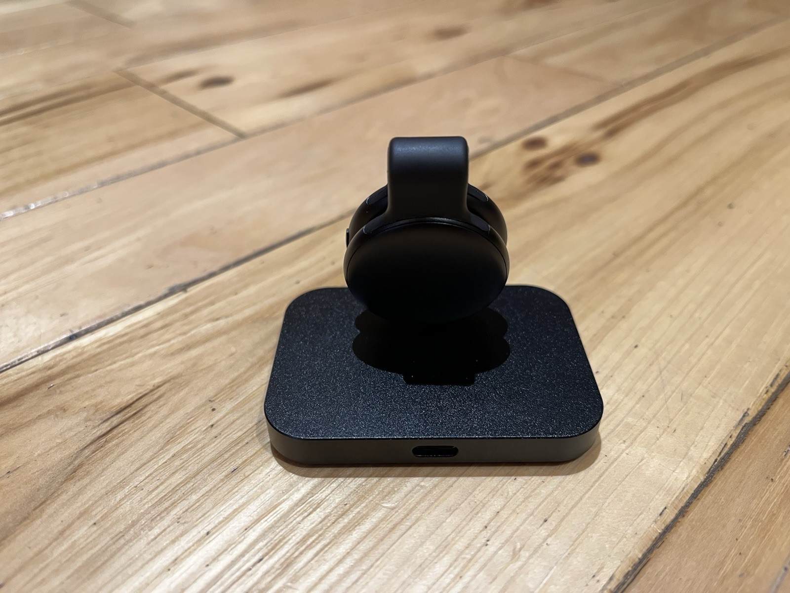 Limitless AI (now Meta) Pendant With Dock, Lightly Used, MINT