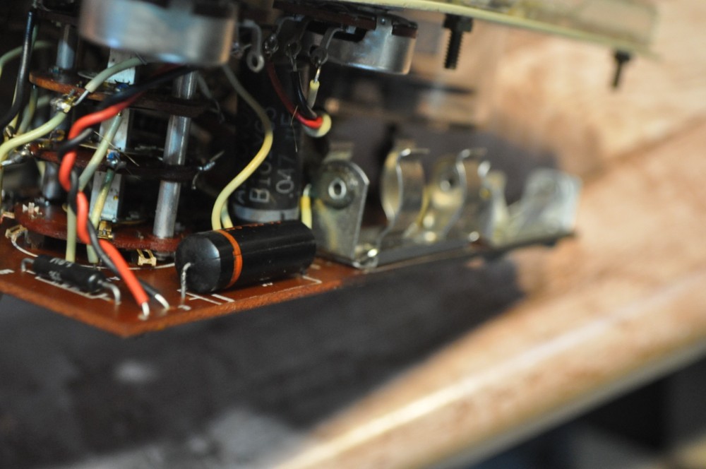 HEATHKIT IM-17 Analog Solid-State Voltmeter w/ Leads & Case VGC