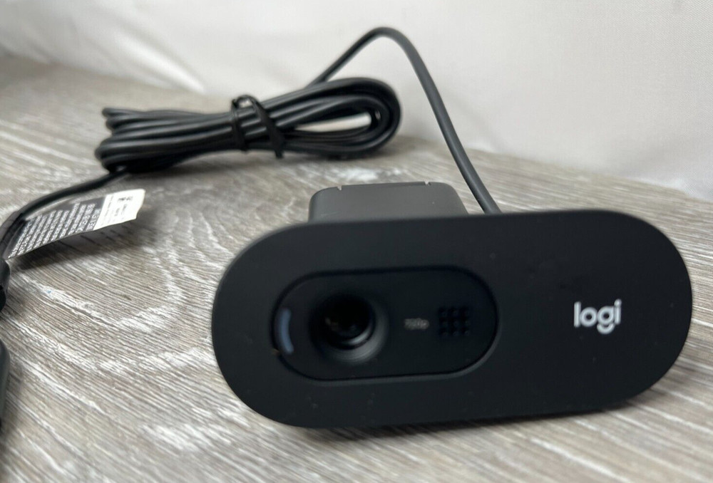 Logitech 720p HD Webcam w/Long Range Microphone, Black