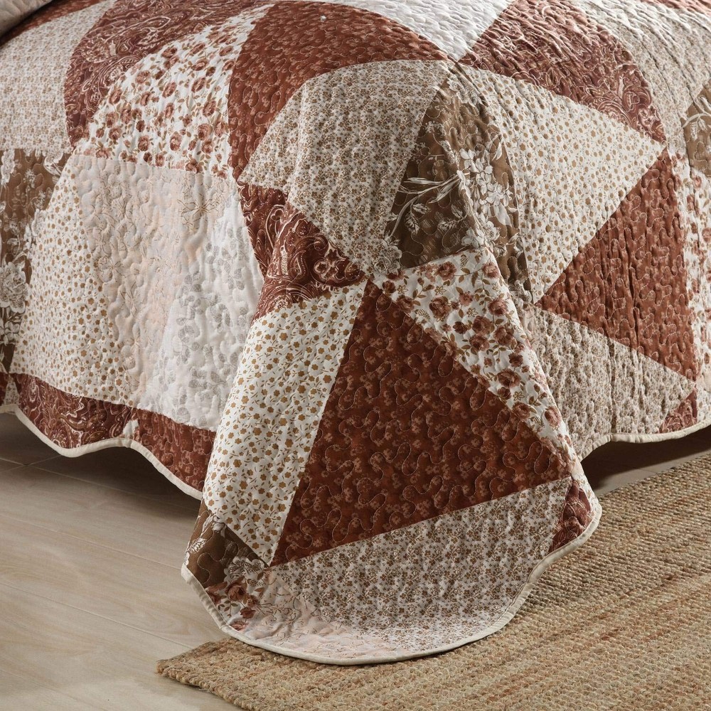 HoneiLife Queen Size 3 Piece Microfiber Quilt Set - Brown Triangle Pattern, 9...