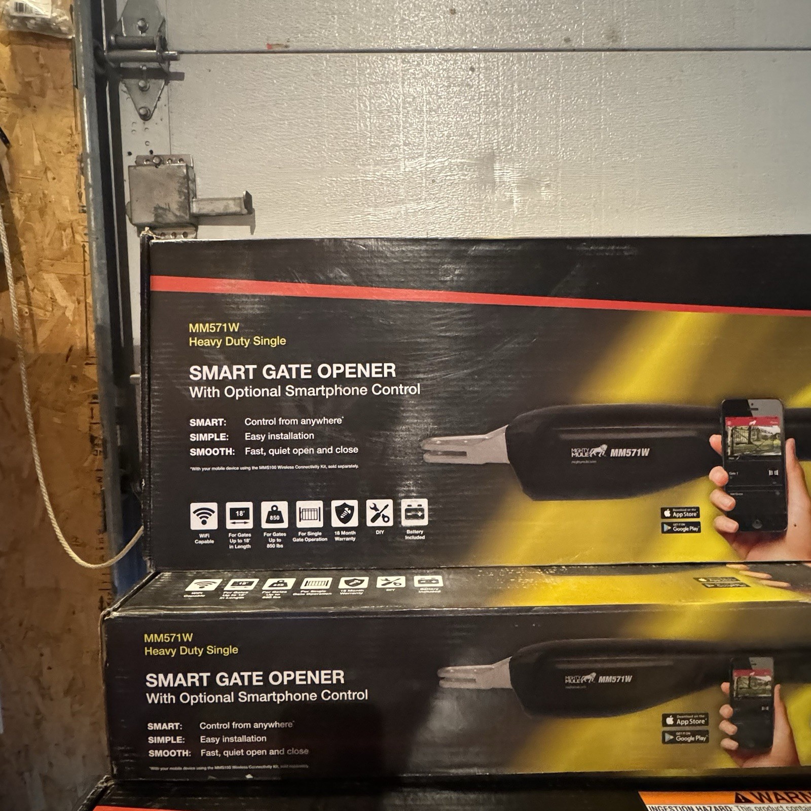 MIGHTY MULE MM571W Automatic Swing Gate Operator Kit, Max 18'Long, 12v Battery