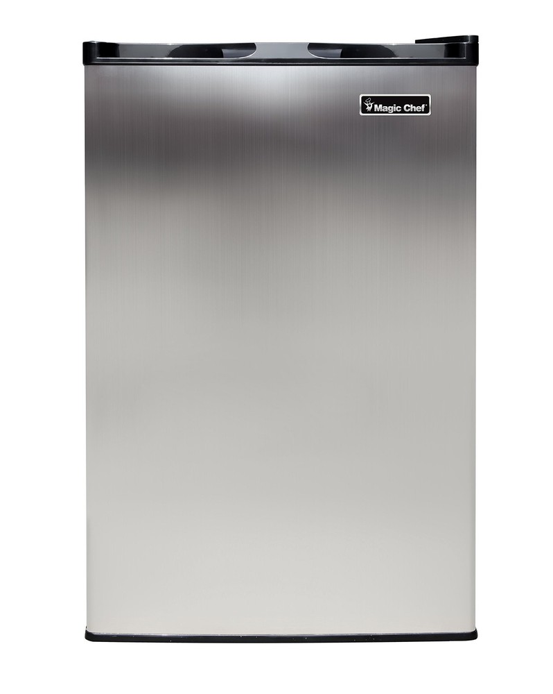 Magic Chef 3.0 cu. ft. Upright Freezer (mcuf3s2)