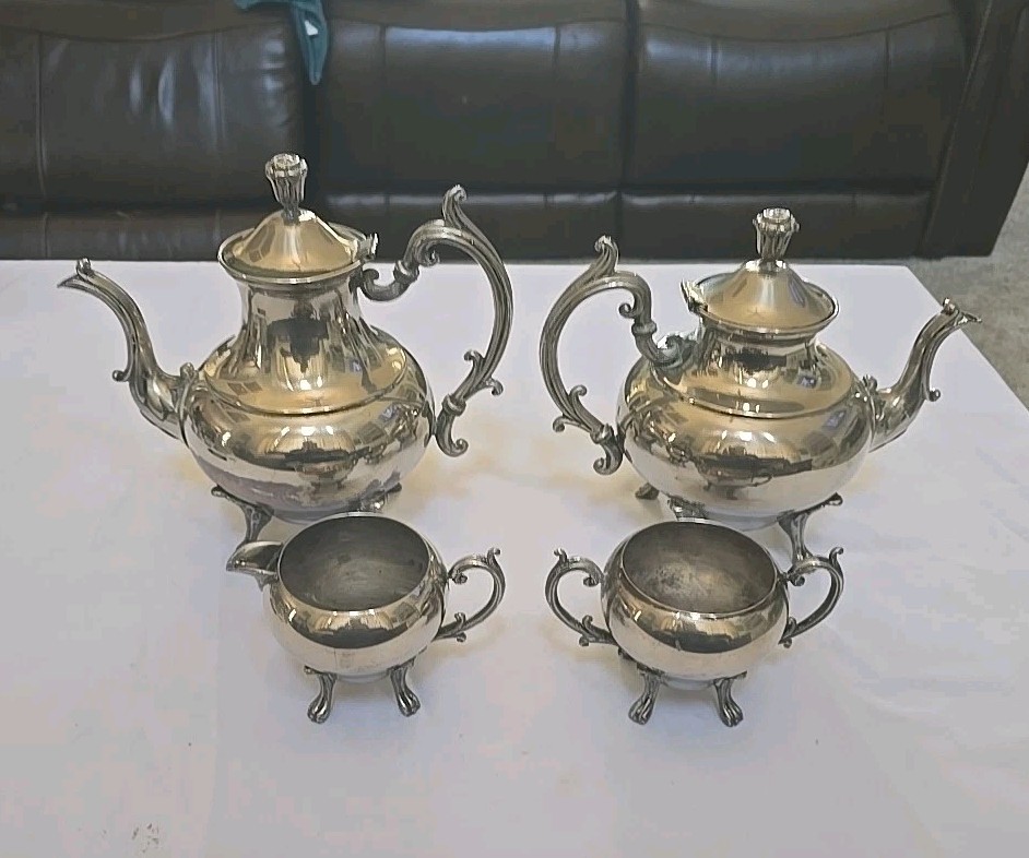 Silverplater 4pc Silverplate Footed (MMC) Vintage Tea Set