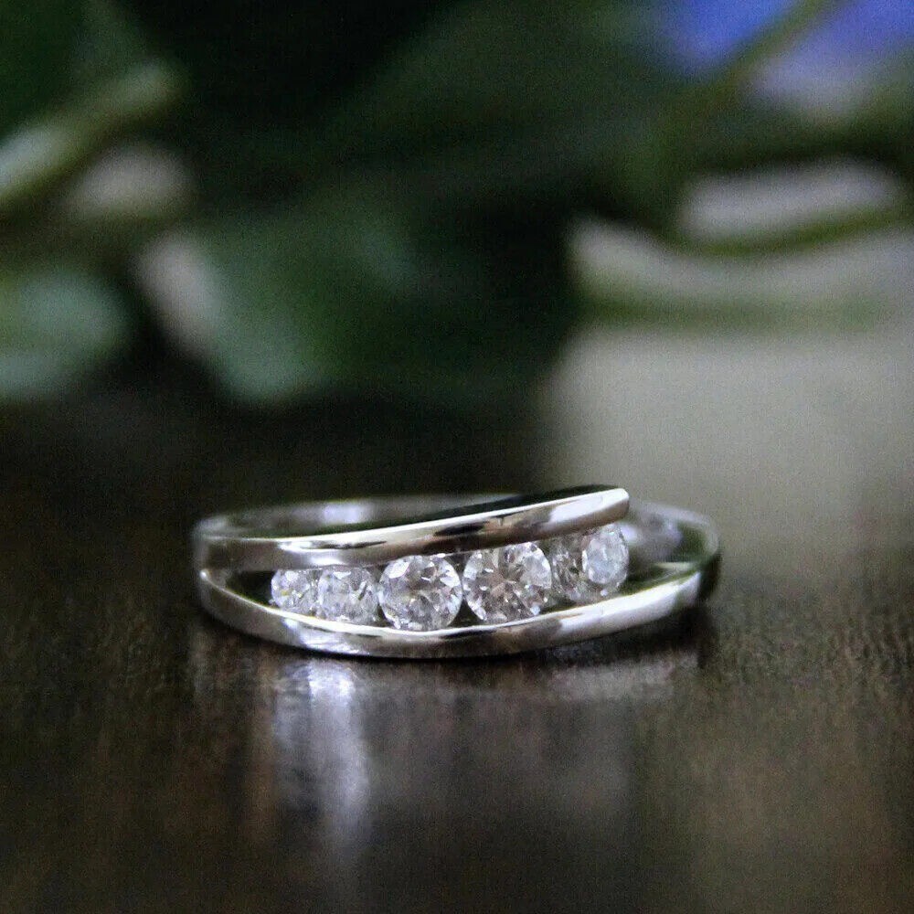 2.10Ct Round Cut White Diamond Lab-Created Wedding Ring 925 Sterling Silver
