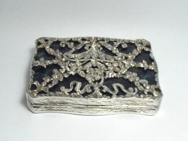RARE ANTIQUE CONTINENTAL SOLID SILVER PIECED BOX, CASHEW BOX, c1900