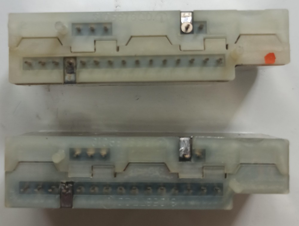 Two Motorola Saber Securenet Model DES