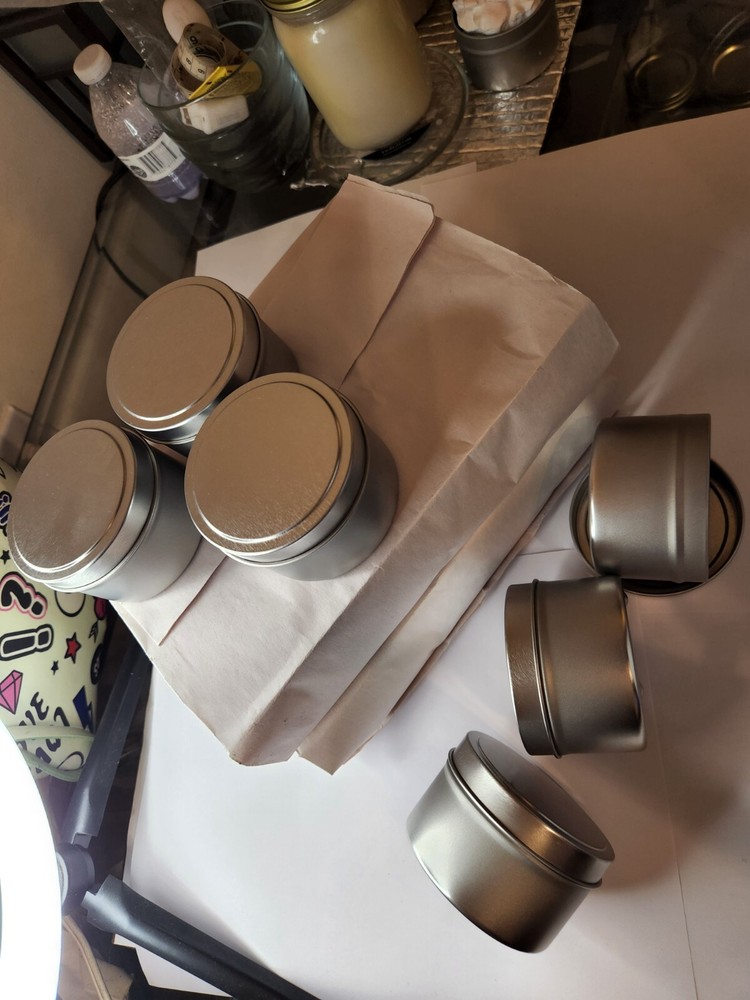 Empty Tins 8oz (24 tins/lids)