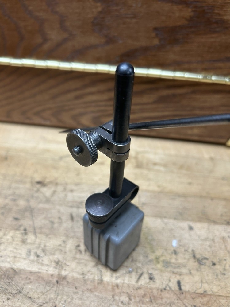 VINTAGE LUFKIN MITI-MITE MAGNETIC INDICATOR HOLDER