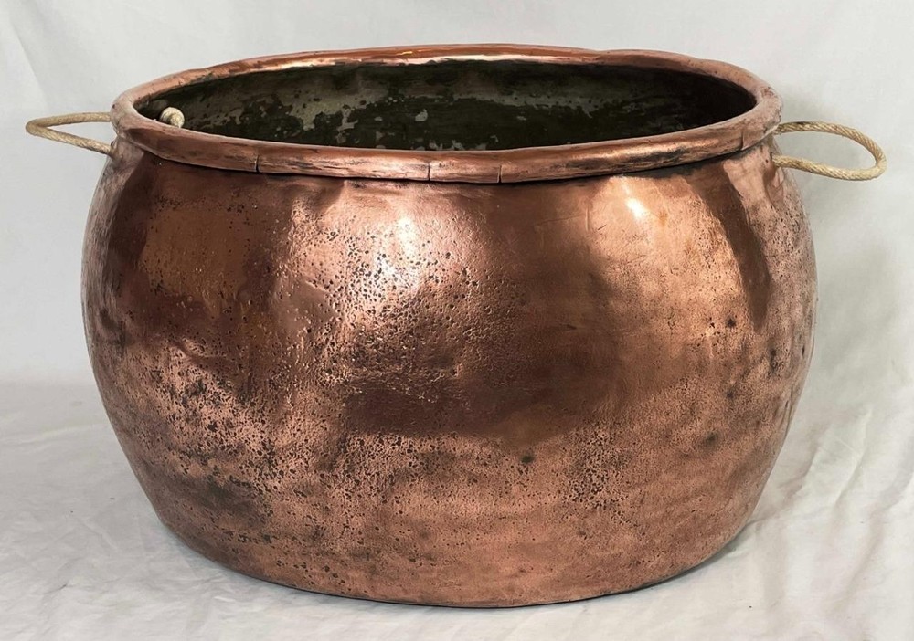 BIG GEORGIAN ANTIQUE SOLID COPPER LOG BIN - CAULDRON - PLANTER