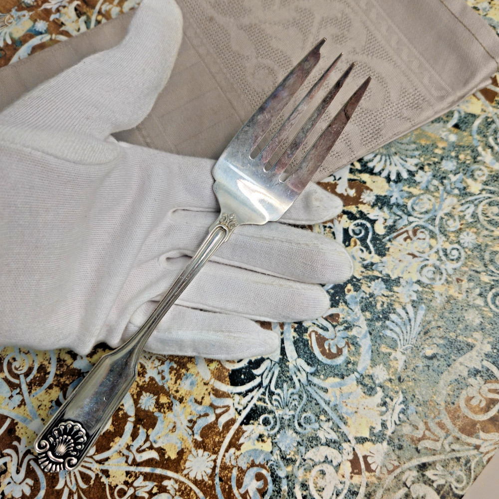 Frank Smith Fiddle Shell Auden Cold Meat Fork 7 ½" Cutlery Silverware
