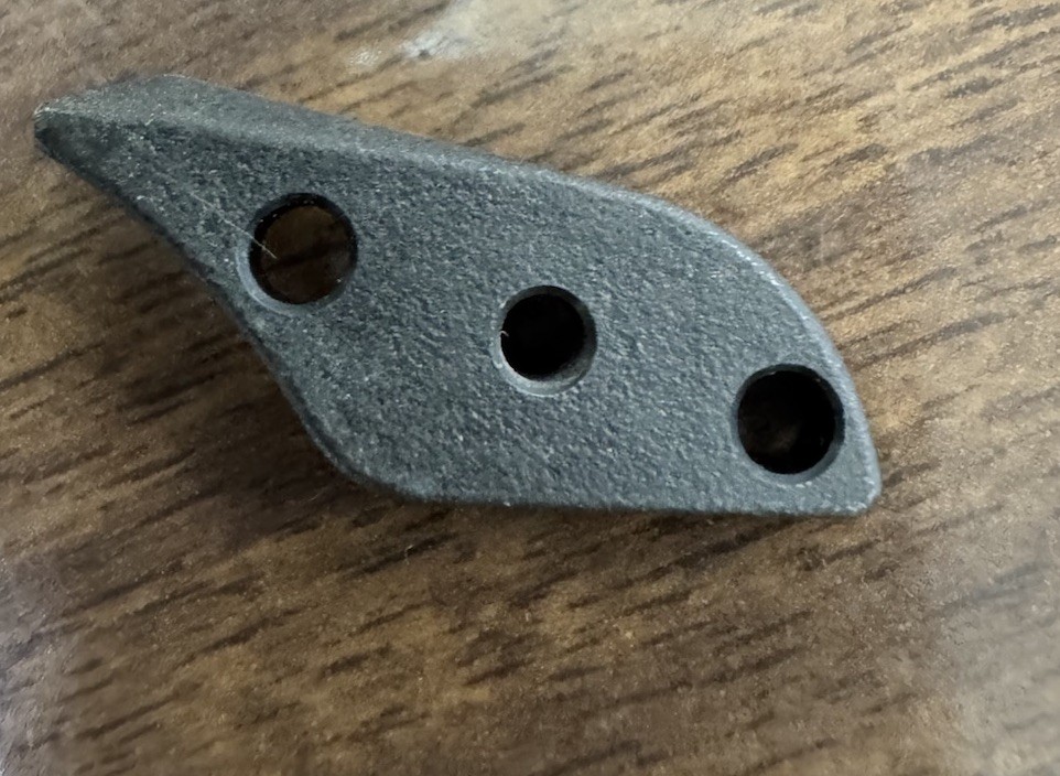 5324002-1 Strap Stop CM2E21