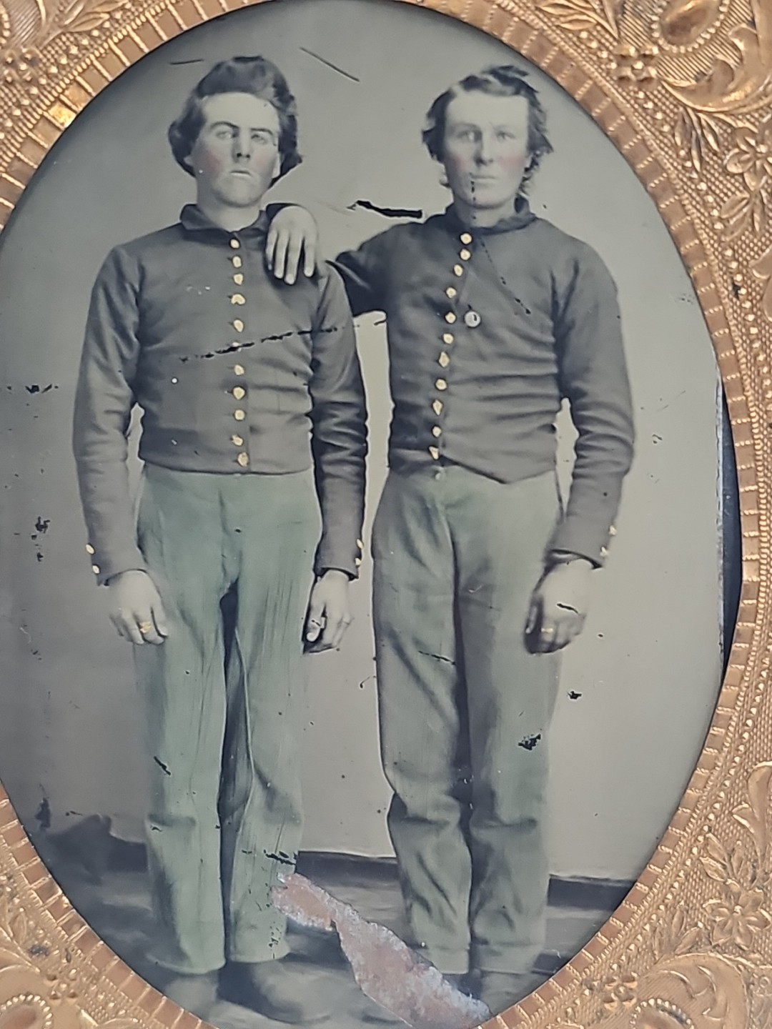 Antique Civil War Era Tintype Photographic Studio Image Union Soldiers Brothers