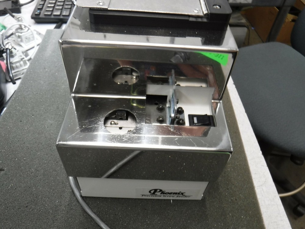 NCS Engineering R-NSB with RNSB30 rail Phoenix Precision Screw Feeder