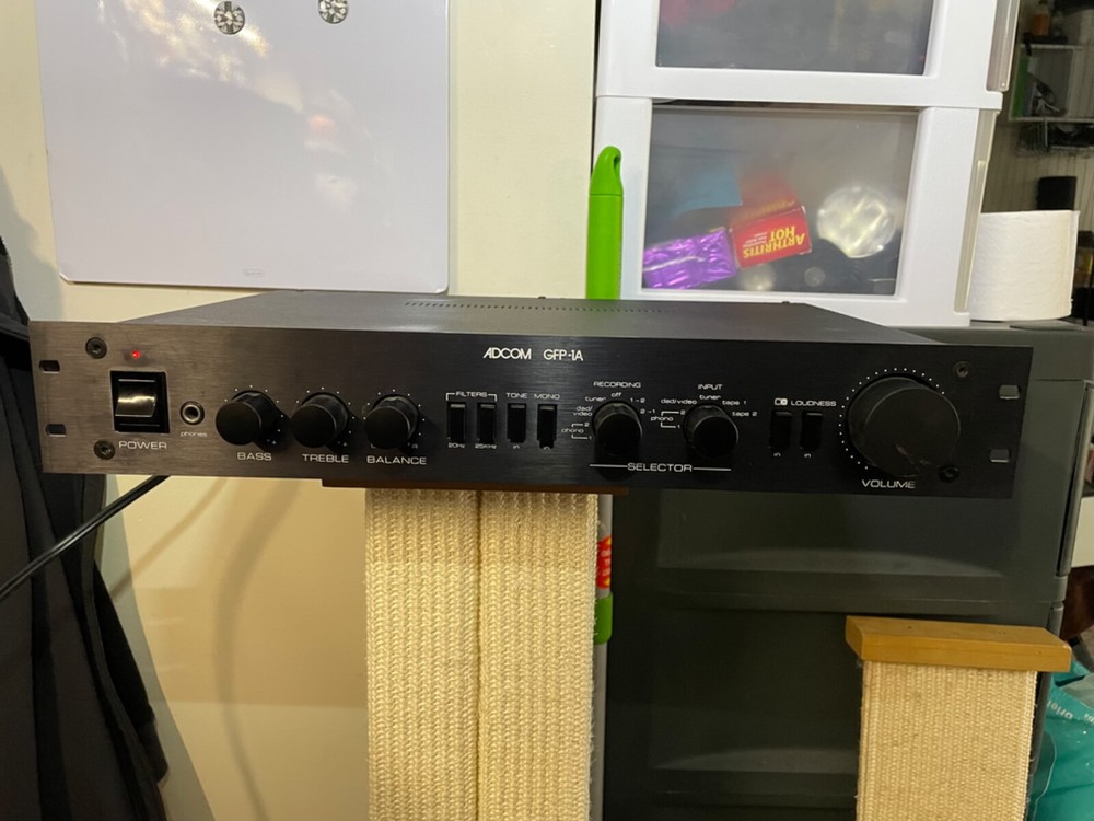 ADCOM GFP-1A STEREO PREAMPLIFIER