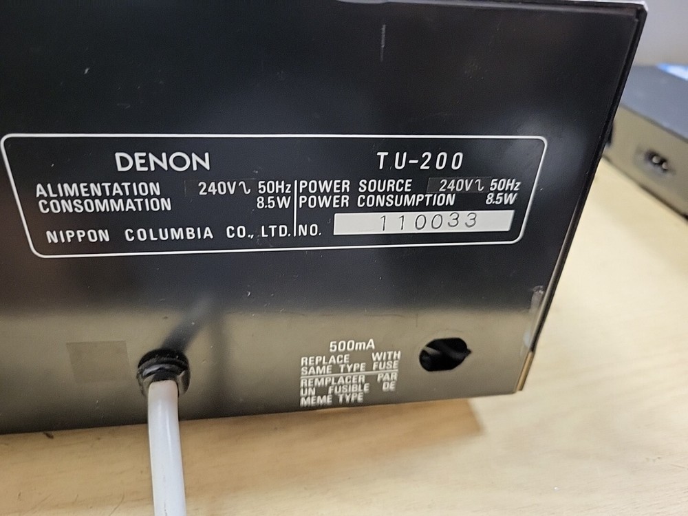 Denon TU-200 Stereo Tuner