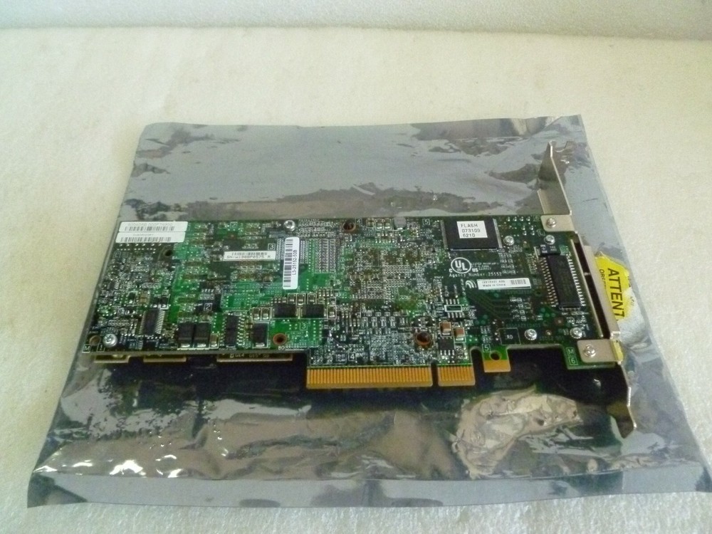 Intel RS2P1008 Raid Controller Card 6GB SAS W / Battery